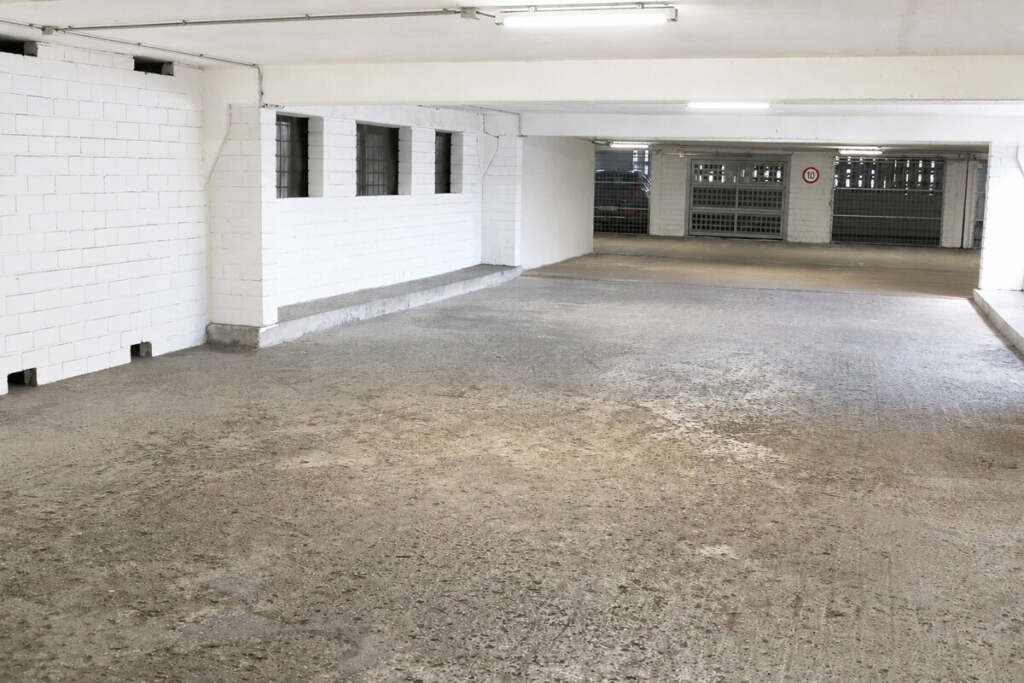 Parkhaus Boxen Köln-Porz